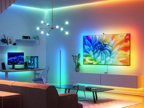 SCREENS & SPACES →